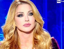 Paolaferrari paola ferrari nomi storpiati, paola ferrari gaffe, paola ferrari europei 2020 ciao a tutti ragazzi ecco a voi un. Paola Ferrari Diletta Leotta Bella E Brava Ma Sono Contraria A Chirurgia Estetica Alla Sua Eta