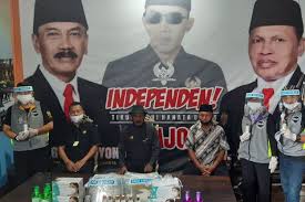 Sahrul gunawan maju sebagai calon wakil bupati di pilkada kabupaten bandung 2020. Berkas Pendaftaran Calon Penantang Gibran Di Pilkada Solo Dinyatakan Lengkap Halaman All Kompas Com
