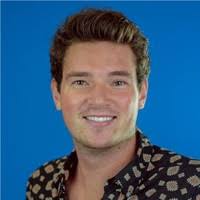 500+ "Freddy Jones" profiles