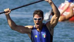 Lara magoni e antonio rossi, entrambi con ruoli molto importanti in regione lombardia, hanno infatti lavorato sulla stessa lunghezza d'onda antonio rossi, che ha scritto la storia della canoa italiana. Canoa Antonio Rossi La Mia Prima Volta Sulla La Gazzetta Dello Sport