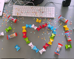 Geburtstage Feiern Wir Immer Gross What A Sweet Surprise Das Feiern Von Geburtstagen In Der Family Ist Von Hoher Releva Geburtstag Feiern Geburtstag Feiern