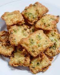 Mancuh tepung macam kita buat tepung untuk goreng pisang. Resepi Lobak Putih Goreng Rangup