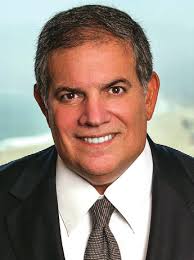 L E A D E R S O F I N F L U E N C E :