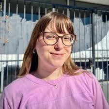 Laura Davalos's Instagram, Twitter & Facebook