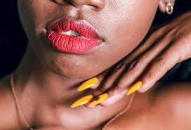 El cálido, el frío y el neutro. 20 Estilos Y Colores De Unas Para Morenas