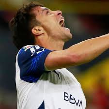 Oliver Torres luce emblemático jersey de Rayados y causa nostalgia en la  afición (Foto)