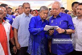 Sidang media khas menteri pertahanan. Sidang Media Khas Barisan Nasional Selepas Keputusan Pru14