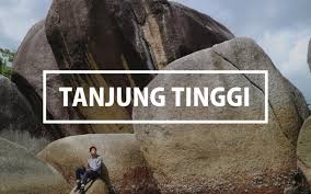 Wow Batu Raksasa Sebesar Rumah Banyak Tersebar Di Pantai Tanjung Tinggi Belitong Khairulleon Com Travel Blogger
