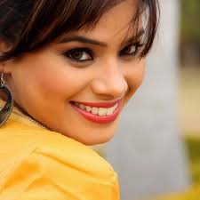 Roop Kaur's Instagram, Twitter & Facebook