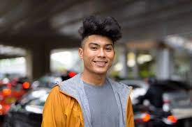 Asian guy with curly hair. Curly Hair For Men 10 Hairstyles To Try In 2021 All Things Hair Ph