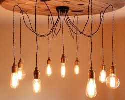 Suspension Industrielle Originale Fabriquee A L Aide D Un Plateau De Touret Bois Et De Multiples Ampoules Electri Ampoules Suspendues Deco Recup Luminaire Bois