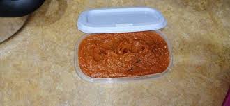 صوص البيتزا بطريقة Hanae Vlog بالصور من Hanae Vlog Recipe Food Takeout Container