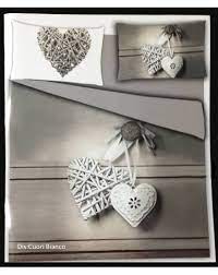 La parure e fatta con materiali di qualità, garantiti dalla cavalieri, e in più le lenzuola sono comode, fresche e bellissime! Sacco Copri Piumino In Microfibra Letto Matrimoniale Cuore Shabby