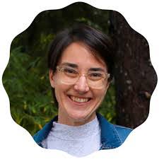 Emily Babb's Instagram, Twitter & Facebook