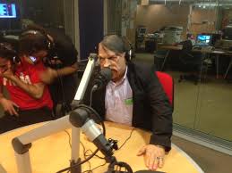 Maurizio buratti, meglio conosciuto come mauro da mantova, aveva dichiarato in diretta radio al programma la zanzara di essersi recato in un . Mauro Da Mantova E Qui Con Noi La Zanzara Radio 24 Facebook
