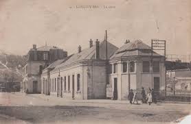 Longwy Gare De Longwy Mise En Service Le 13 04 1878 Elle Est La Derniere Gare Voyageurs Avant Le Luxembourg Carte Postale Ancienne Et Vue D Hier Et Aujourd Hui Geneanet
