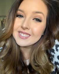 HALEY OAKLEY (@lipsticksandhairspray) • Instagram photos and videos