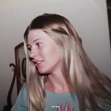 Amanda Sam's Instagram, Twitter & Facebook