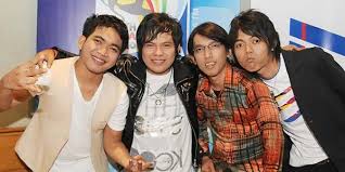 Karena bagiku kau kehormatanku dengarkan. Sinopsis Film Layar Lebar Baik Baik Sayang