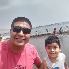 Alexander Privado's Instagram, Twitter & Facebook