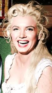 Jerad Elizabeth Strode (jeradelizabeth)