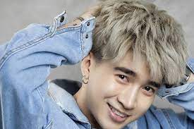Lan ngọc có hành động đặc biệt với chi dân, fandom của. Chi Dan La Ai Tiá»ƒu Sá»­ Ä'á»i TÆ° Sá»± Nghiá»‡p Ca SÄ© Chi Dan