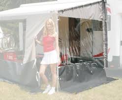 Als faustregel sollten fenster, aufbautüre oder heckgarage vollständig von markisen für wohnwagen überdacht sein. Seitenwand Xxl M Fenster Rainblocker Seitenwande Markise Wohnwagen Markise Wohnmobil Camping Shop Campingprofi Donada Witzig Ag