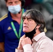 Bei bundestrainer joachim „jogi löw fällt das sehr merkwürdig aus. Nationalmannschaft Entgegen Lows Rat Wie Tuchel Draxler Uberzeugte Welt