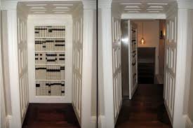 22 Passages Secrets Pour Jouer A James Bond Dans Votre Maison Hidden Rooms Hidden Door Bookcase Secret Rooms