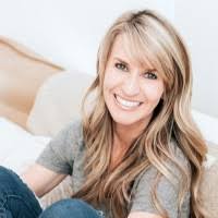 Kelsey Lenz's Instagram, Twitter & Facebook