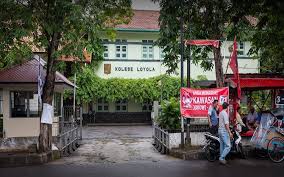 Sma darmawangsa di bawah yayasan pendidikan darmawangsa juga memiliki universitas dengan biaya kuliah yang baca juga : Ppdb 2021 2022 Inilah 5 Sma Swasta Top Di Semarang