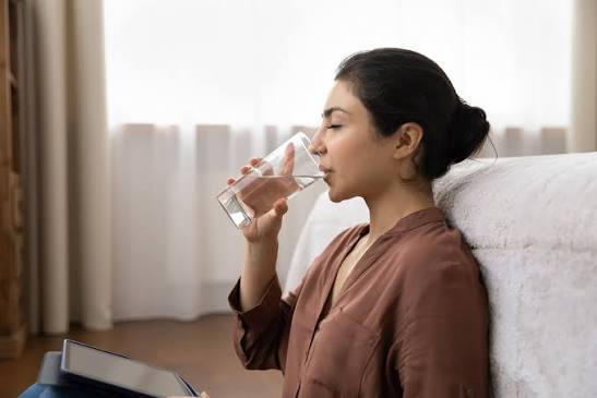 Moisturising skincare products for supporting dry and dehydrated skin