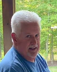 Danielle Hysell's Instagram, Twitter & Facebook