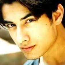 Ryan Khan's Instagram, Twitter & Facebook