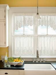 In addition to the kitchen set, dining table and chairs, do not forget about the other important components of the space of this room. How To Choose Curtains For The Kitchen The Latest Trends In 2021 Ekitchentrends