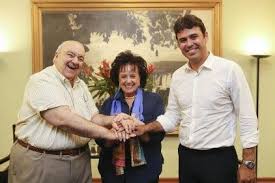 O inverno está chegando e nós queremos agradecer, e propor essa doação, como um exemplo para outras empresas estabelecidas em curitiba, acrescenta greca. Thiago Ferro Ainda Mais Forte Jornal Plural