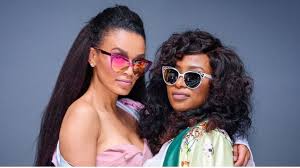 Murdah bongz hit the headlines when he was called dj zinhle boyfriend and fans of both musical read the article below to find answers to your questions if murdah bongz is really the boyfriend of dj. Tweeps Convinced Pearl Thusi Will Get Dj Zinhle A Nigerian Boyfriend As Bday Gift Eminetra South Africa