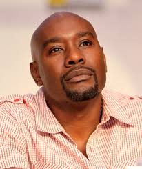 You will find the most famous legends like johnny cash, willie nelson, jim reeves and kris kristofferson but also the most popular singers from this moment like george strait, keith urban, tim mcgraw, brad paisley, kenny chesney, toby keith, hank williams jr. Morris Chestnut Wikipedia