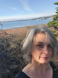 Being next to clean, beautiful water is so healing for me. Grateful for any  and every chance i get to be with it. 🙏💚