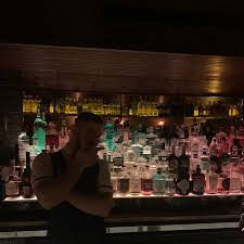 Bathtub gin the rating scale of 0 to 100 reflects our editors' appraisals of all the tangible and intangible factors that make a restaurant or bar great — or terrible — regardless of price. Bathtub Gin New York City Chelsea Menu Preise Restaurant Bewertungen Tripadvisor