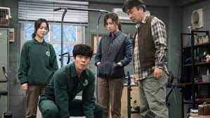 Nonton film secret zoo (2020) subtitle indonesia. Review Film Secret Zoo