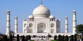 Ya, karena di sana memang banyak hal menarik yang bisa kamu wisata alam menarik yang bisa kamu temukan di india bagian selatan adalah hampi. Mengenal Taj Mahal Di India Obyek Wisata Yang Dikunjungi Raisa Hamish