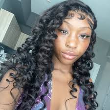 Can't belive they are not the same person 😂