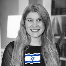 Maria Dollas's Instagram, Twitter & Facebook