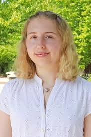 Mallory Barr's Instagram, Twitter & Facebook