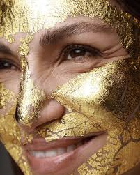 Prepping for Milan Fashion Week with my 24k Pure Gold Mask ✨ the only  skincare product containing authentic, 99.9% pure gold. Gold nanoparticles  have been extensively studied for their ability to promote