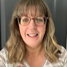 Can kids access tickets and Lightning Lane reservations with lanyards?