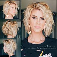 Short Blonde Bob With Easy Curls Easy Curls Hair Styles Short Blonde Bobs