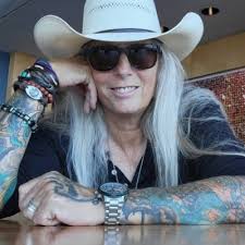 Jamie Melissa Renwick (@theJMR@mastodon.world)