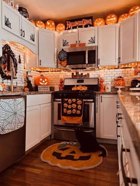 11 Above the Kitchen Cabinet Halloween Decor Ideas